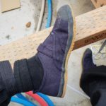 목조건물 골조 공사할때 미끄러지지 않는 신발”타비”소개