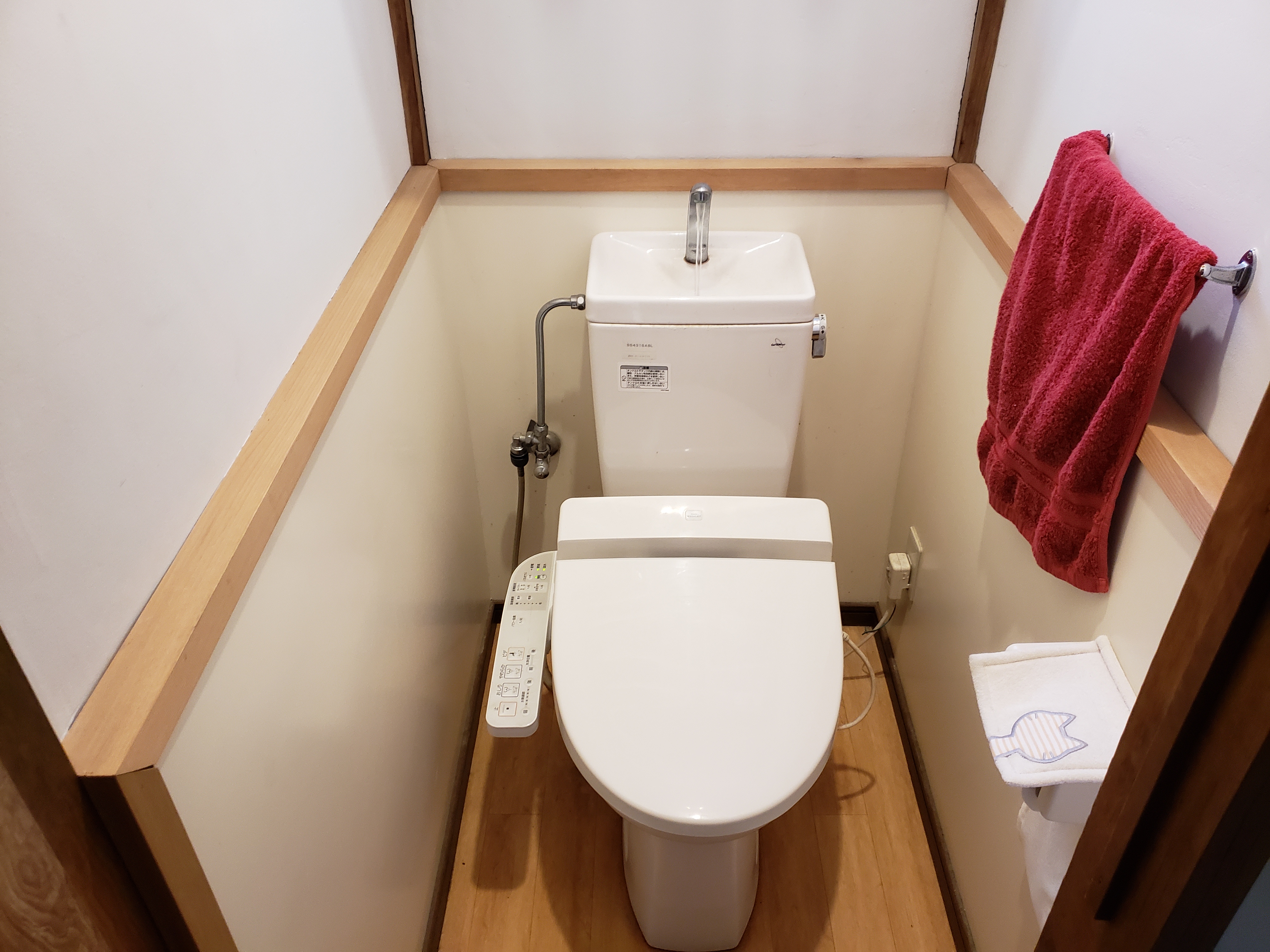 낡은 일본목조주택 화장실을 저비용으로 리폼하기