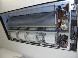 에어컨 클리닝 하다가 한대 망가져버렸습니다.! 왜 우리가 책임을 져야하나요?!